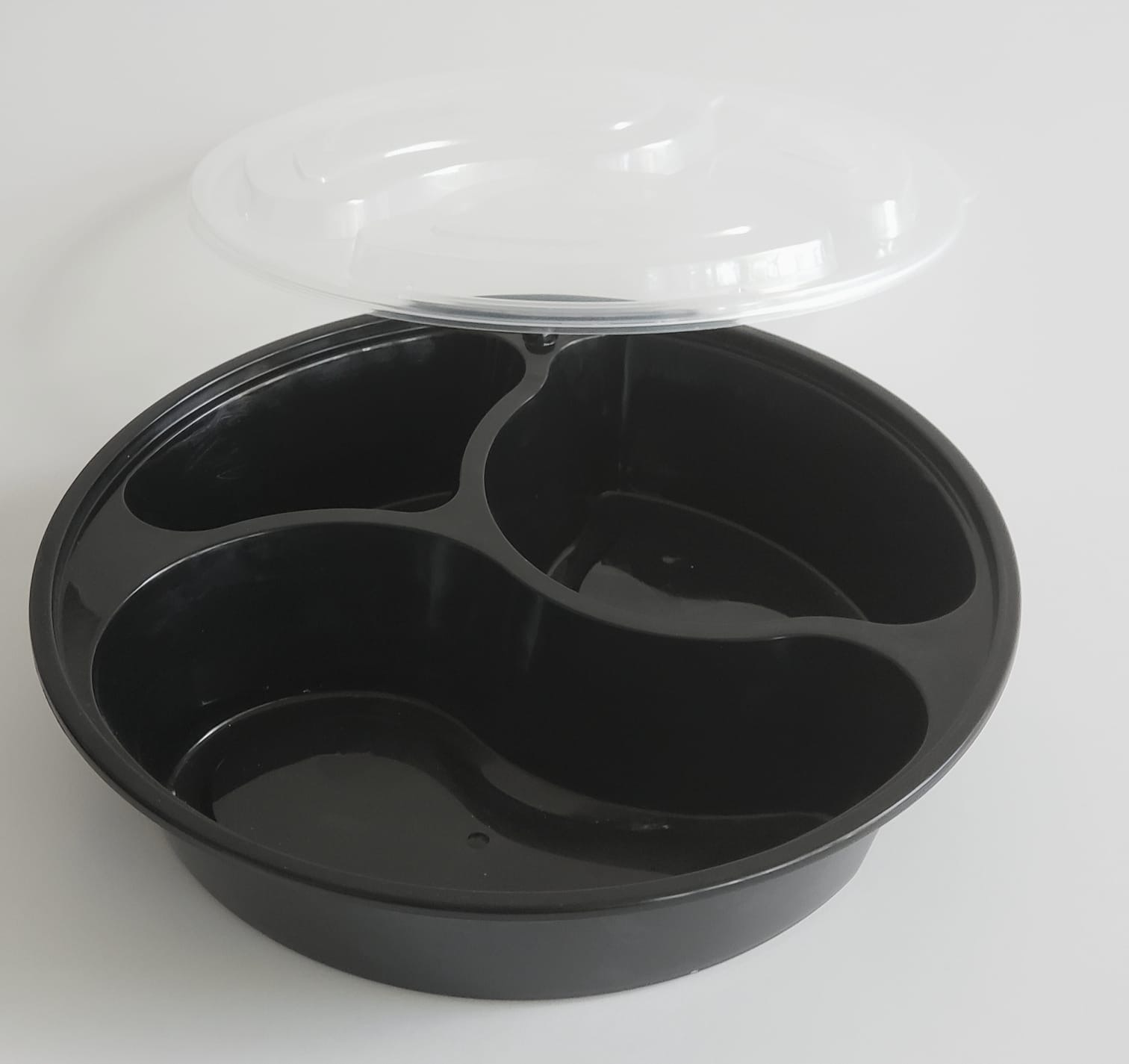 Microwaveable Round Container  3 Comp. 